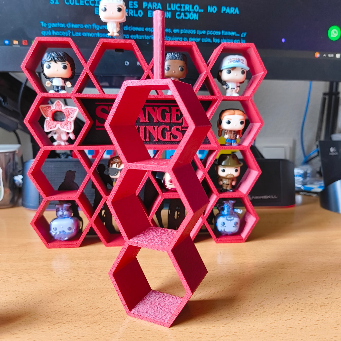 Expositor Stranger Things para figuras mini Funko de Kinder Joy