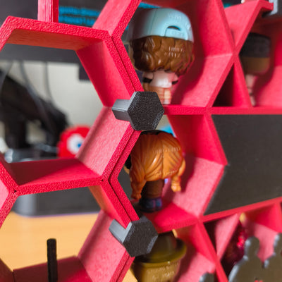 Expositor Stranger Things para figuras mini Funko de Kinder Joy