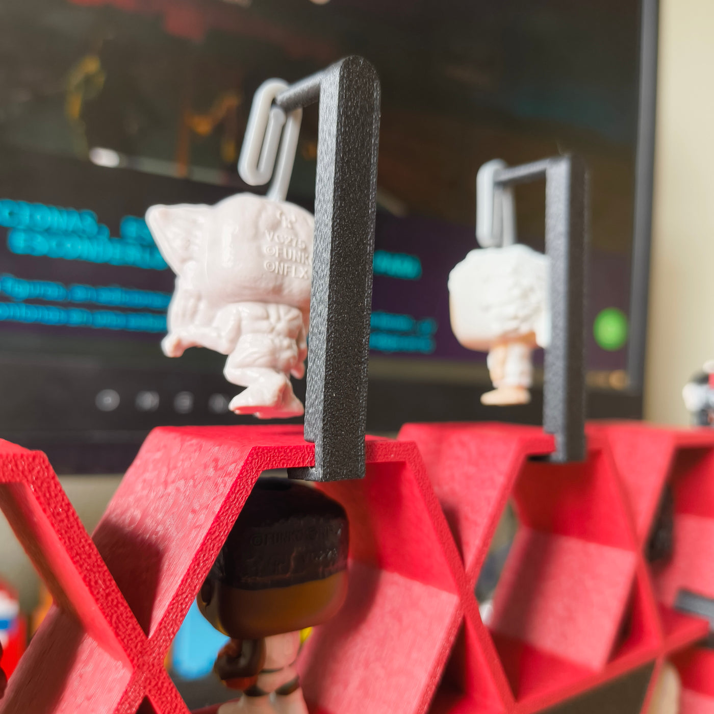 Expositor Stranger Things para figuras mini Funko de Kinder Joy