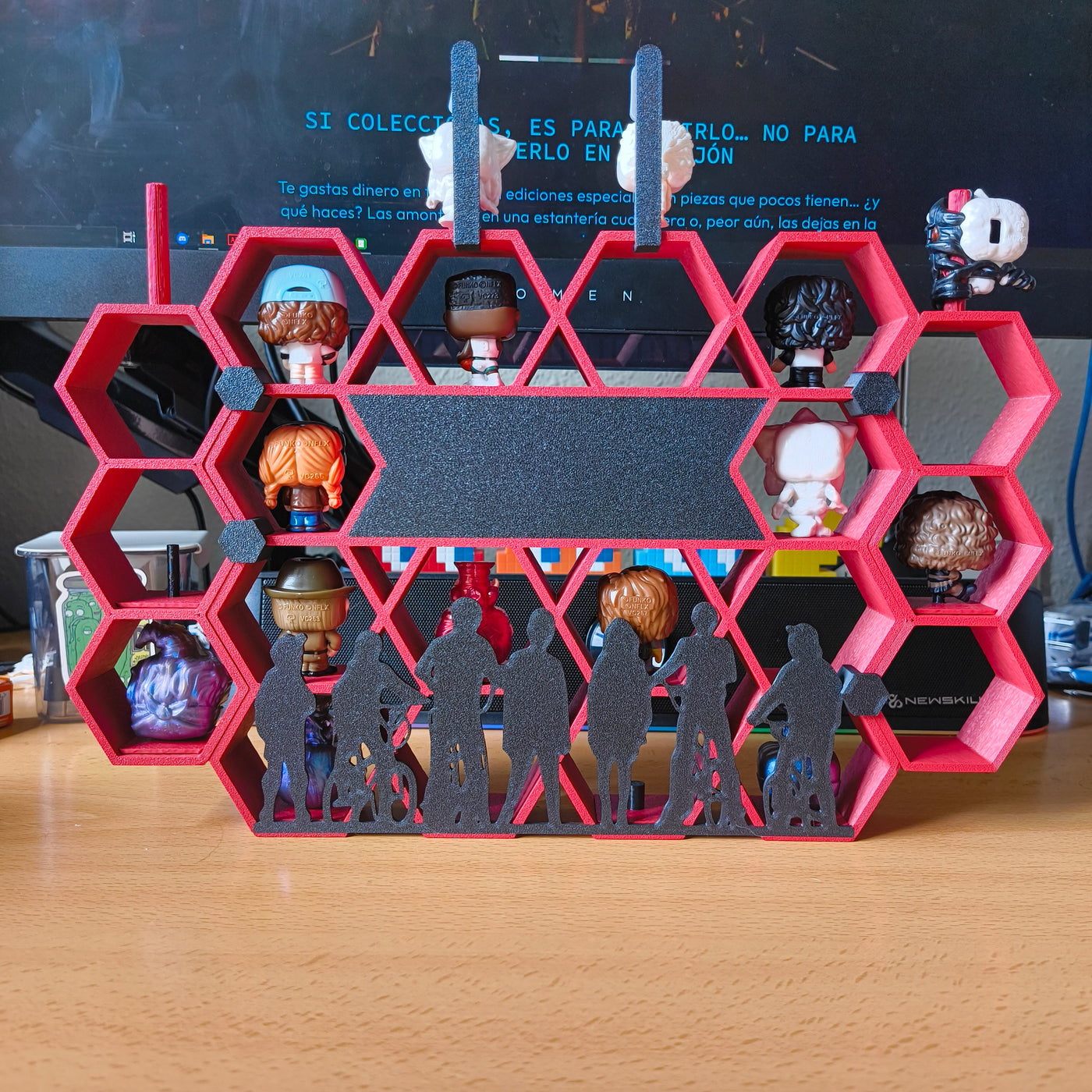 Expositor Stranger Things para figuras mini Funko de Kinder Joy