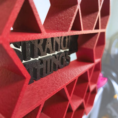 Expositor Stranger Things para figuras mini Funko de Kinder Joy